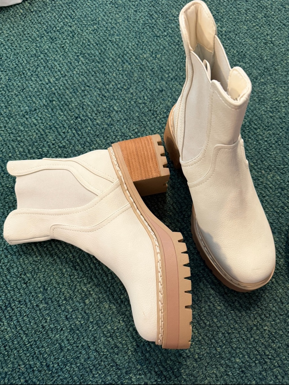 Altar’d State Chelsea Platform Ankle Boots - (8.5)